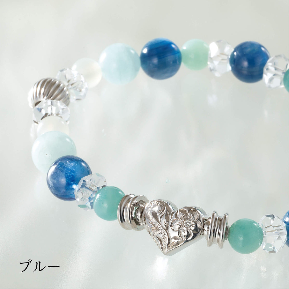 Yjkayさま•*¨*•.¸♬︎専用出品♡ブルージルコン ブレスレット Yjkayさま•*¨*•.¸♬︎専用出品♡ブルージルコン ブレスレット - メルカリ