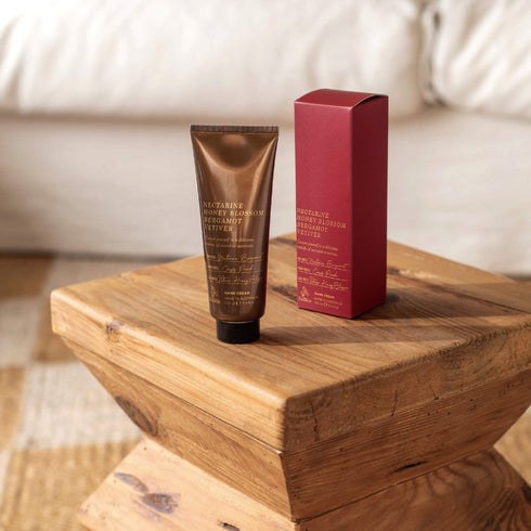 【癒し】Urban Rituelle APOTHECA ハンドクリーム SBS06