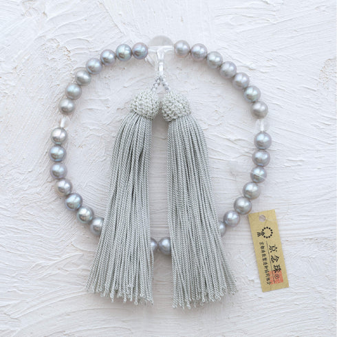 【念珠】グレー淡水真珠 片手8mm 水晶仕立 本絹頭房 SN004
