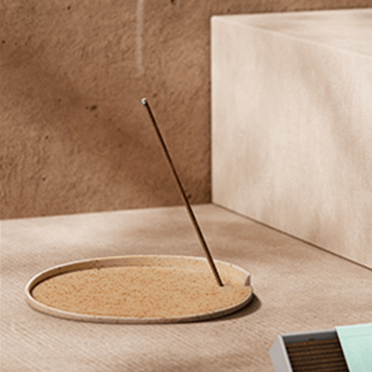 香皿】CHIЁ INCENSE HOLDER（肥前吉田焼） SS017 – 祈り百貨店