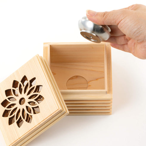 【ミニ骨壷・その他】こゆりシリーズ ライン透かし箱 T001