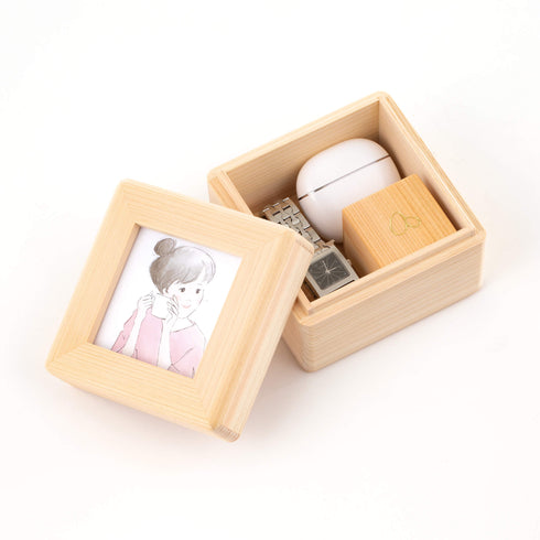 【ミニ骨壷・その他】こゆりシリーズ 想い出箱 100角 T002