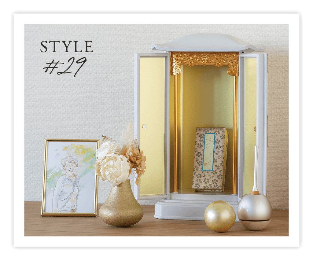 ホワイトと金色で仕上げる<br>洗練された祈りの空間